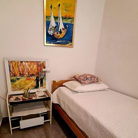 Yellow, Red & Blue Apartment سبليت المظهر الخارجي الصورة